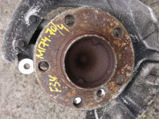 ступица передняя правая BMW 2013, 2.0 л., N47 D20 C, дизель, АКПП, хетчбэк 5 дв., правый руль