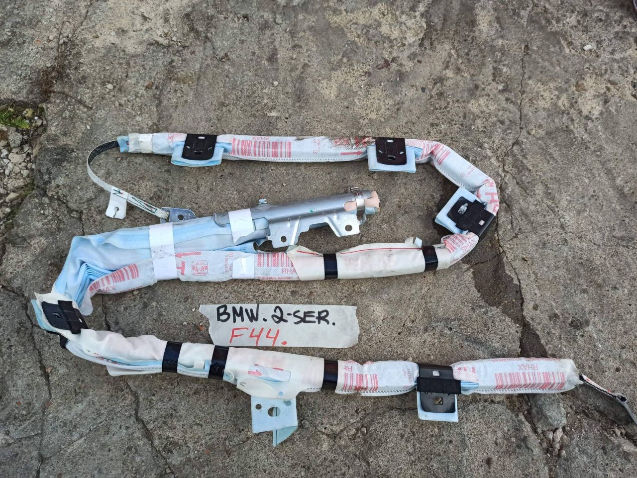 подушка безопасности боковая (шторка) BMW 2 серия F44 2020, 2.0 л., бензин, хетчбэк 5 дв., полный привод, 7475568, 85747556813 - фото №1