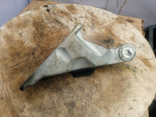 кронштейн двигателя BMW X3 E83 2006, 3.0 л., бензин, 6750852