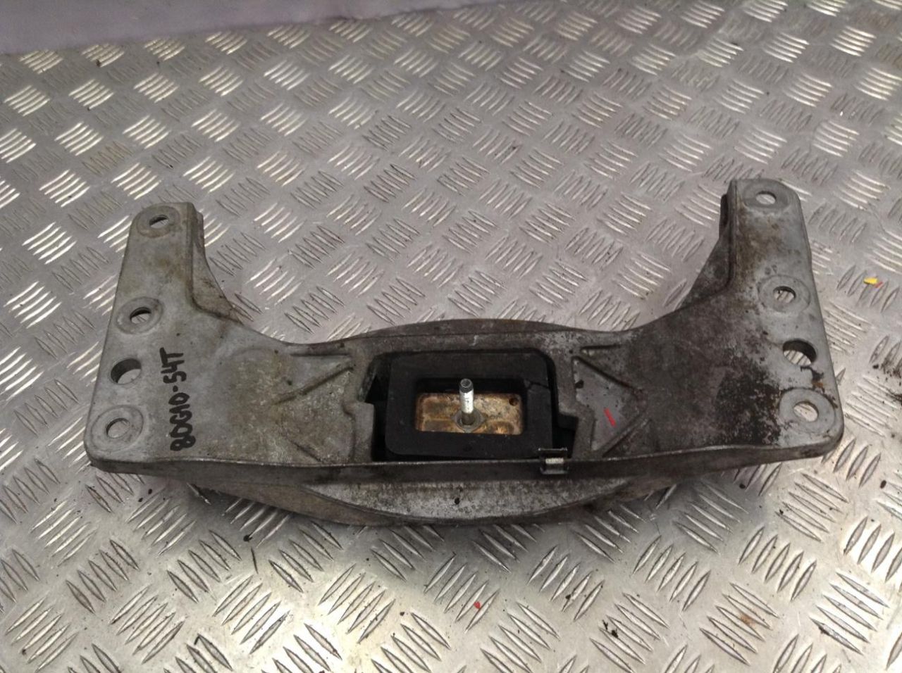 кронштейн КПП BMW 5 серия E60/E61 2005, 3.0 л., дизель, АКПП, седан, 6761106 - фото №1