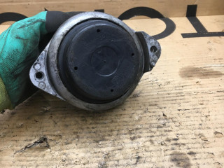 подушка крепления двигателя BMW 3 серия E90/E91 [рестайлинг] 2009