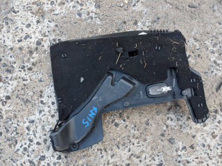 пластик панели правая Mercedes-Benz C-Класс W204/S204 2009, 3.0 л., M 272.948, бензин, A2046800282