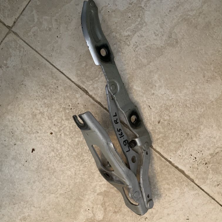 петля крышки багажника BMW 3 серия E90/E91/E92/E93 2007, 2.0 л., дизель, АКПП, седан, 7060627 - фото №1