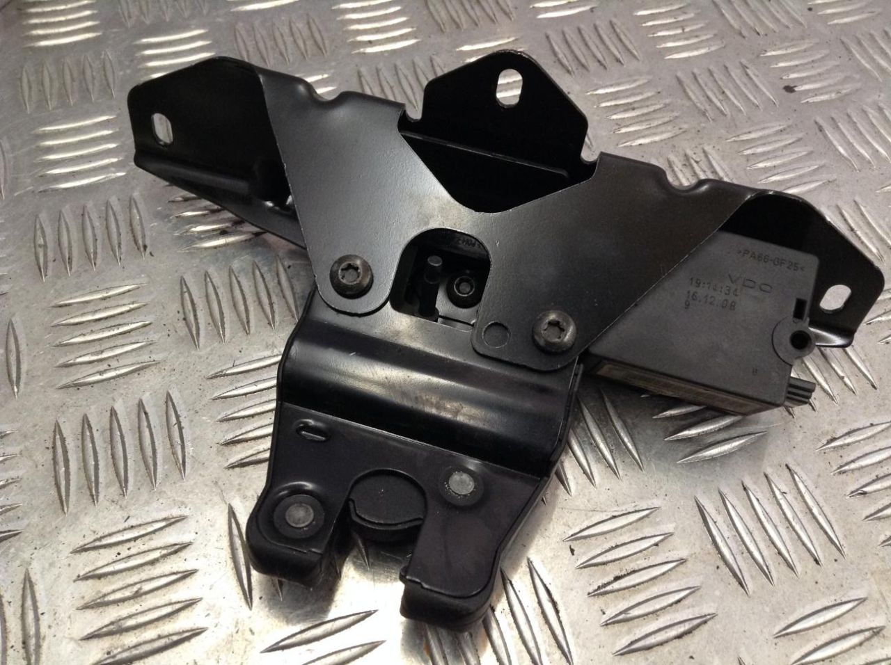 накладка двери (крышки) багажника BMW X6 E71/E72 2009, 3.0 л., дизель, АКПП, внедорожник 5 дв. - фото №1