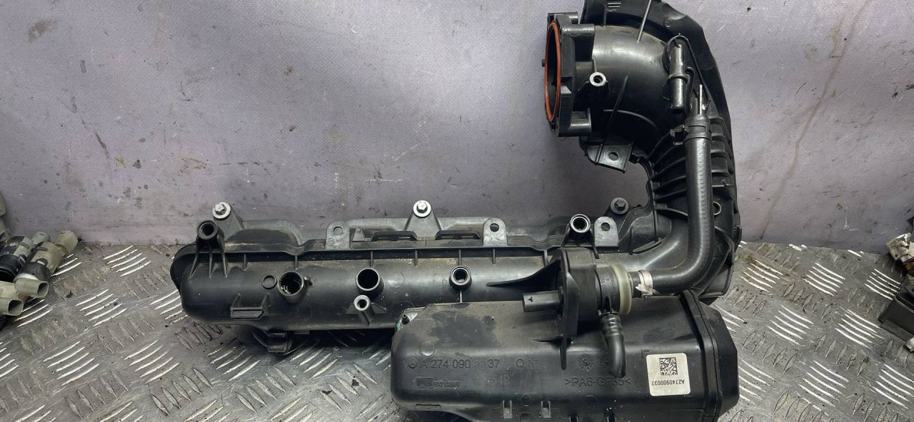 коллектор впускной Mercedes-Benz C-Класс W205/S205/C205 2016, 2.0 л., M 274.920, бензин, задний привод, A2740900037 - фото №1