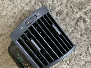 дефлектор обдува салона BMW X5 E53 2001, 3.0 л., бензин, АКПП, внедорожник 5 дв., 8402215