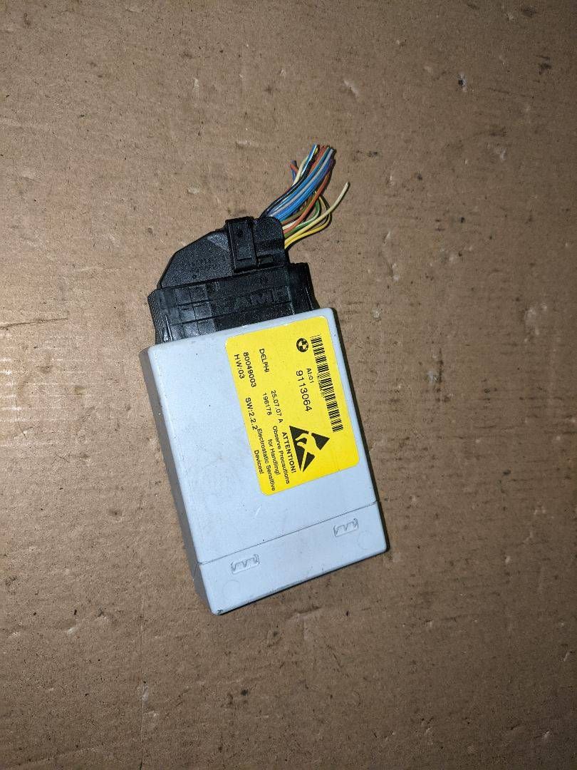 блок управления коммутационным центром BMW 5 серия E60/E61 2007, 3.0 л., N54 B30 A, бензин, АКПП, белый, седан, задний привод, 9113064, 61319113064, 80049003 - фото №1