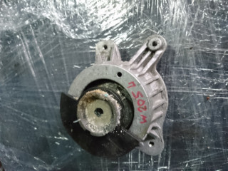 подушка крепления двигателя Mercedes-Benz C-Класс W205/S205/C205 2015, 2.0 л., M 274.920, бензин, АКПП, седан, правый руль, A2052400300