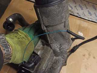 корпус масляного фильтра BMW X5 E70 2009, 3.0 л., дизель