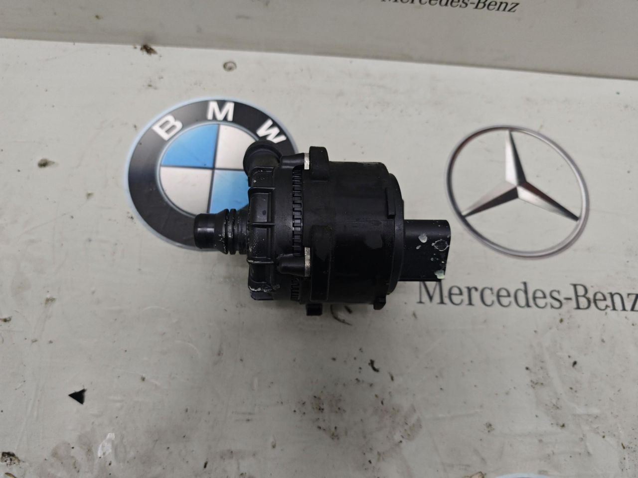 насос антифриза дополнительный BMW XM G09 2024, 4.4 л., бензин, 475, полный привод, 9455035 - фото №1