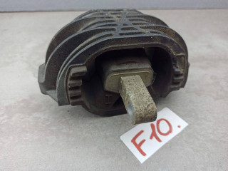 подушка крепления КПП BMW 2011, 2.5 л., N52 B25 A, бензин, 6775916