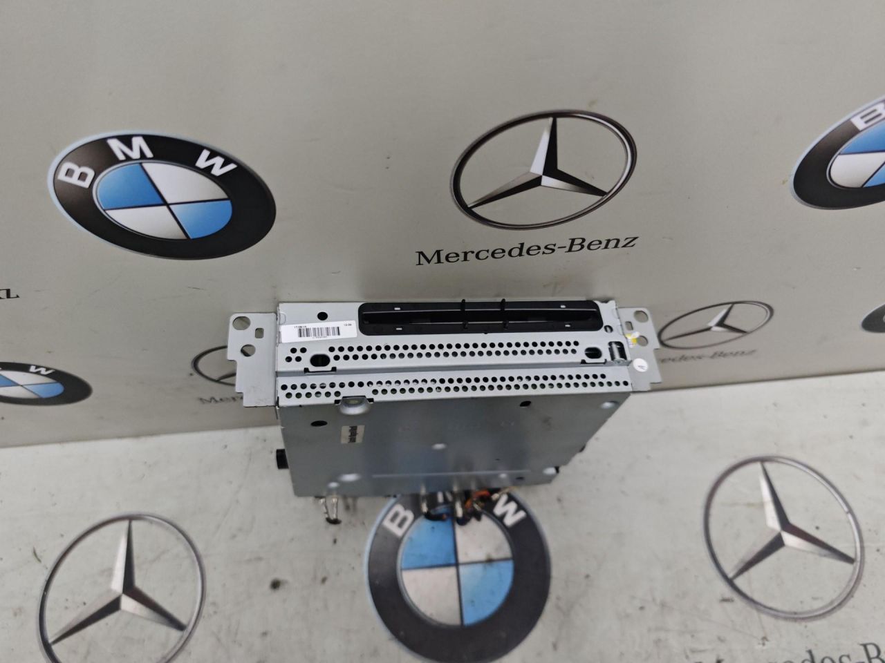 магнитола BMW 2 серия Active Tourer F45 2015, 2.0 л., B48 A20 A, 9399442 - фото №1