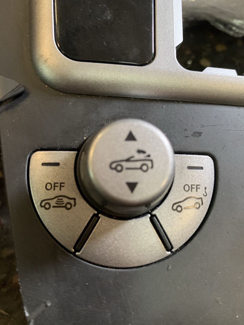 кнопка складывания крыши Mercedes-Benz SLK-Класс R171 2006, 3.5 л., M 272.963, бензин, АКПП, серебристый, кабриолет, A1718205110 - фото №1