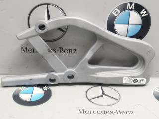 Кронштейн балки BMW 2024, 2.0 л., бензин, 6878780