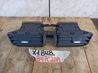 дефлектор обдува салона BMW X1 F48 2017, 1.8 л., дизель, АКПП, 475, полный привод, 9292741