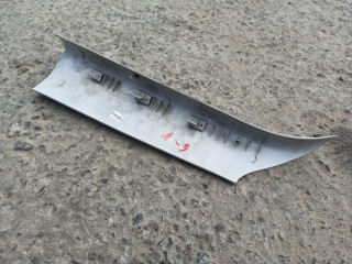 обшивка стойки Mini Cooper 1 поколение 2001, 1.6 л., W10 B16 A, бензин, АКПП, красный, хетчбэк 5 дв.