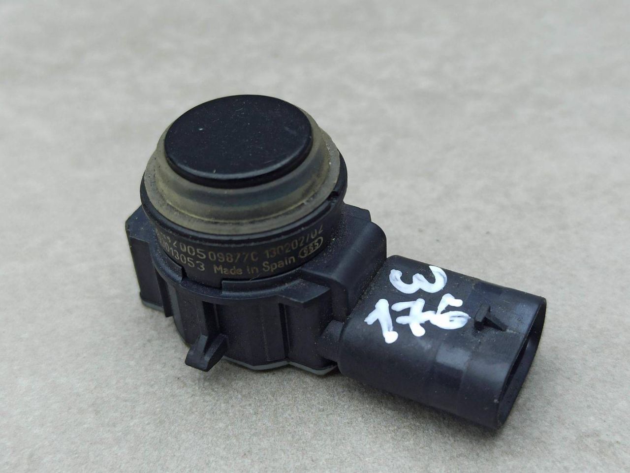 датчик парктроника Mercedes-Benz A-Класс W176 2015, A0009050242 - фото №1