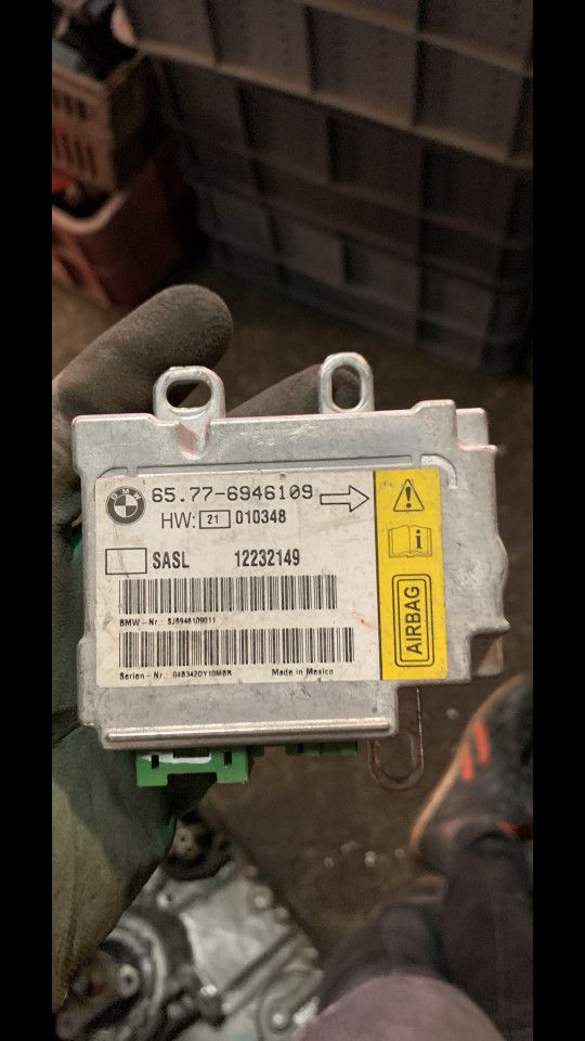 блок AirBag BMW 7 серия E65/E66/E67 2004, 3.0 л., бензин, АКПП, седан, 65776946109, 6946109 - фото №1