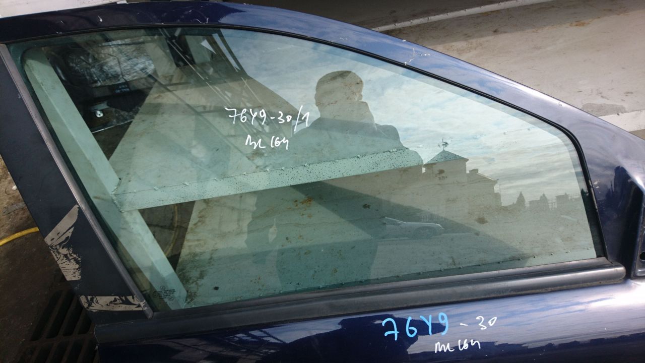 стекло двери передней правой Mercedes-Benz M-Класс W164 2006, 3.5 л., M 272.967, бензин, АКПП, внедорожник 5 дв., правый руль - фото №1