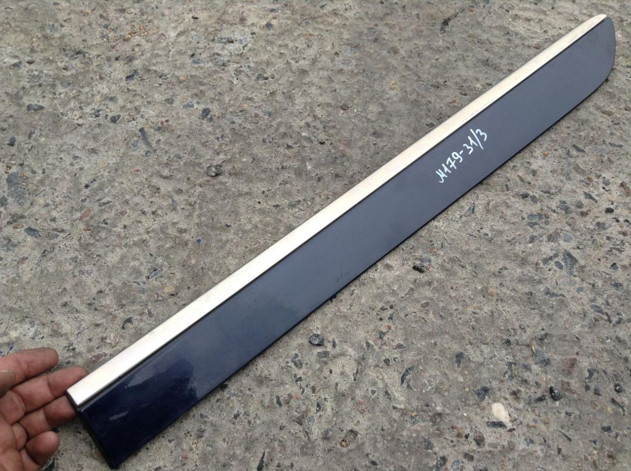 молдинг двери задней левой Mercedes-Benz M-Класс W164 2006, 3.0 л., OM 642.940, дизель, АКПП, внедорожник 5 дв. - фото №1