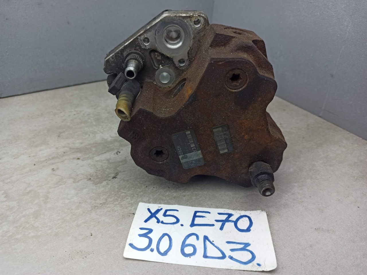 насос топливоподкачивающий ТНВД BMW X5 E70 2008, 3.0 л., дизель, 7798333 - фото №1