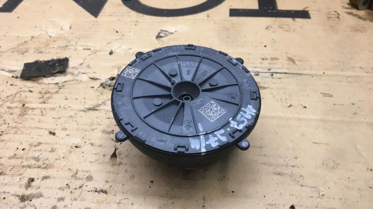 электромоторчик зеркала наружнего BMW 2014, 2.0 л., дизель, АКПП, седан, 7337843 - фото №1