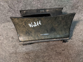 вещевой ящик центральной консоли Mercedes-Benz E-Класс W211/S211 2004, 3.2 л., OM 648.961, дизель, АКПП, универсал, 2118101330, A2118101330