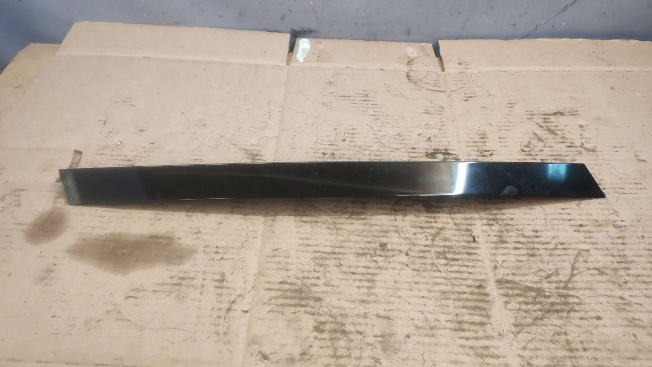 молдинг двери задней правой BMW X5 E70 2007, 3.0 л., дизель, АКПП - фото №1