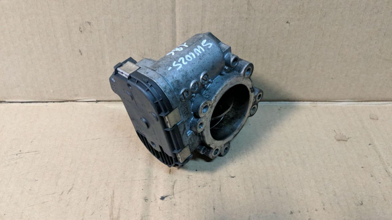 заслонка дроссельная Mercedes-Benz M-Класс W164 2006, 3.0 л., дизель, АКПП, внедорожник 5 дв., 6420900070, A6420900070 - фото №1