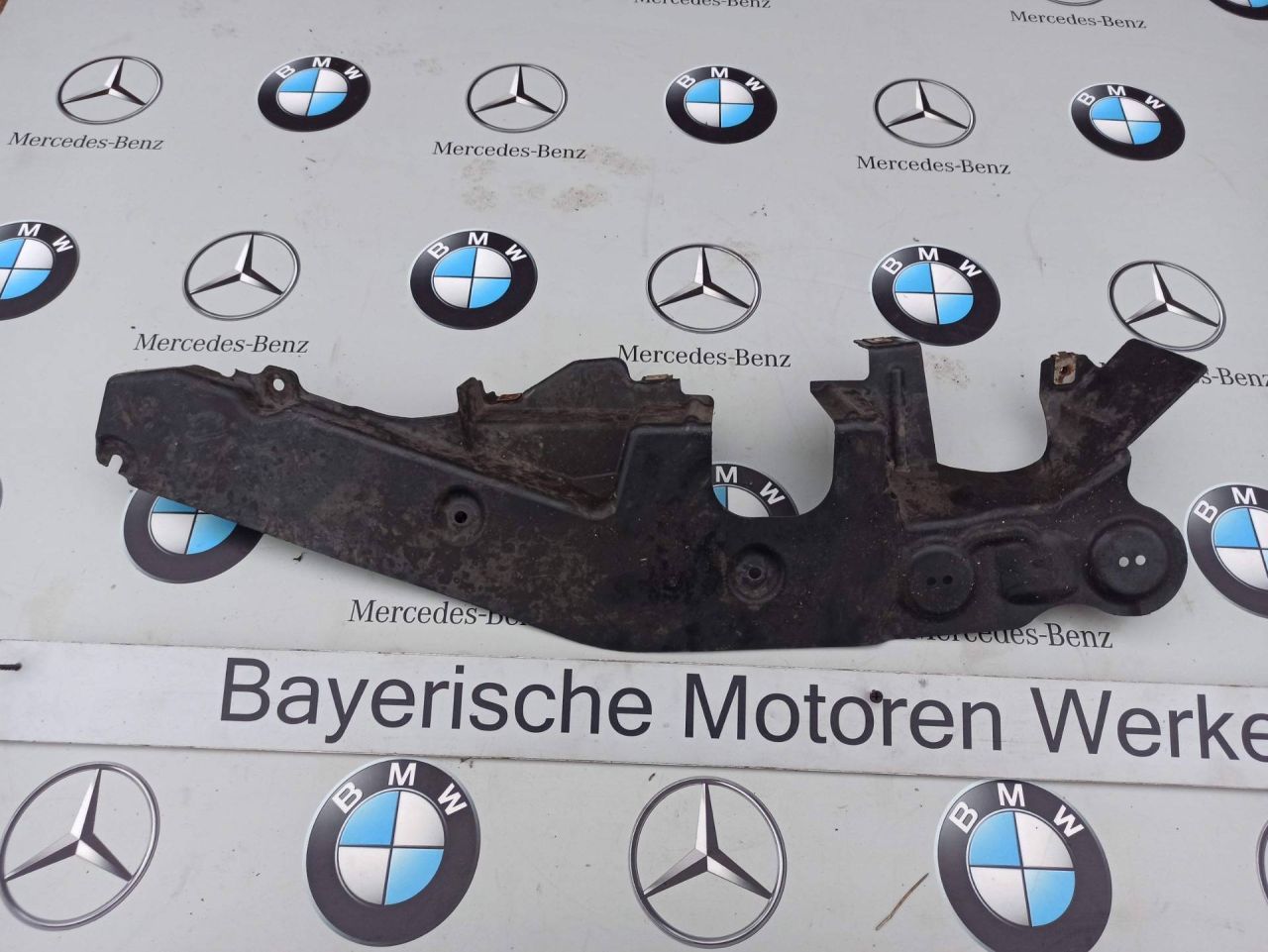 кожух (защита) рулевого механизма BMW X6 F16 2016, 3.0 л., бензин, правый руль, 7325400 - фото №1