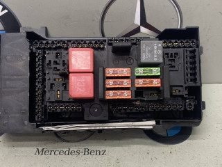 блок предохранителей Mercedes-Benz C-Класс W205 [рестайлинг] 2020, 2.0 л., бензин, кабриолет, задний привод, A2055408927