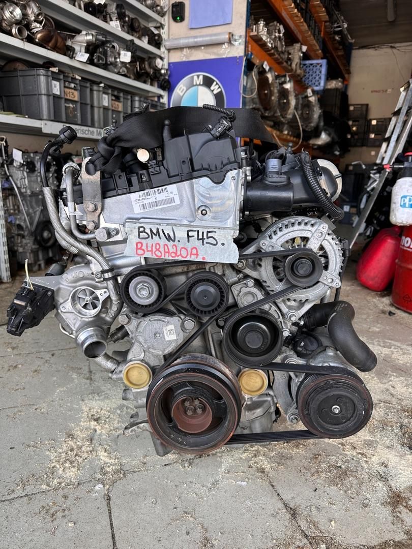 двигатель BMW 2 серия Active Tourer F45 2015, 2.0 л., бензин, B48A20A - фото №1