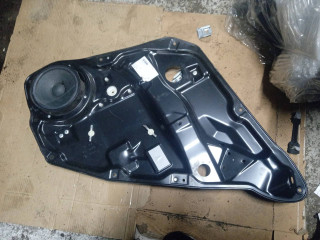 стеклоподъемник задний правый Mercedes-Benz M-Класс W164 2007, 3.0 л., дизель, АКПП, A1648203002