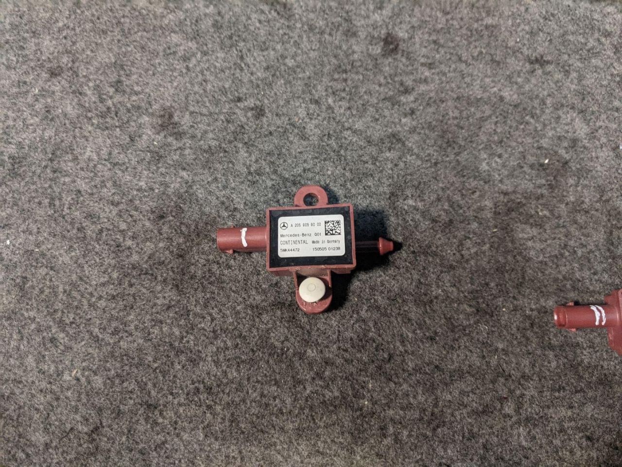 датчик удара Mercedes-Benz C-Класс W205/S205/C205 2015, 2.0 л., M 274.920, бензин, АКПП, седан, правый руль, A2059059000, 2059059000, 5WK44472 - фото №1