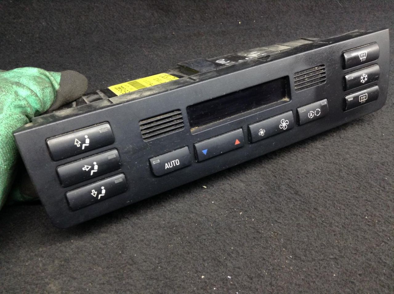 блок управления печки / климат-контроля BMW 3 серия E46 2001, 1.8 л., N42 B18 A, бензин, АКПП, хетчбэк 5 дв., 6916882 - фото №1