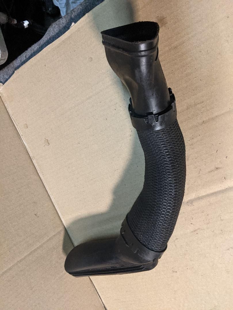 гофра инжектора Mercedes-Benz E-Класс W212/S212/C207/A207 2009, 3.0 л., OM 642.850, дизель, АКПП, универсал, 6420945597, A6420945597 - фото №1