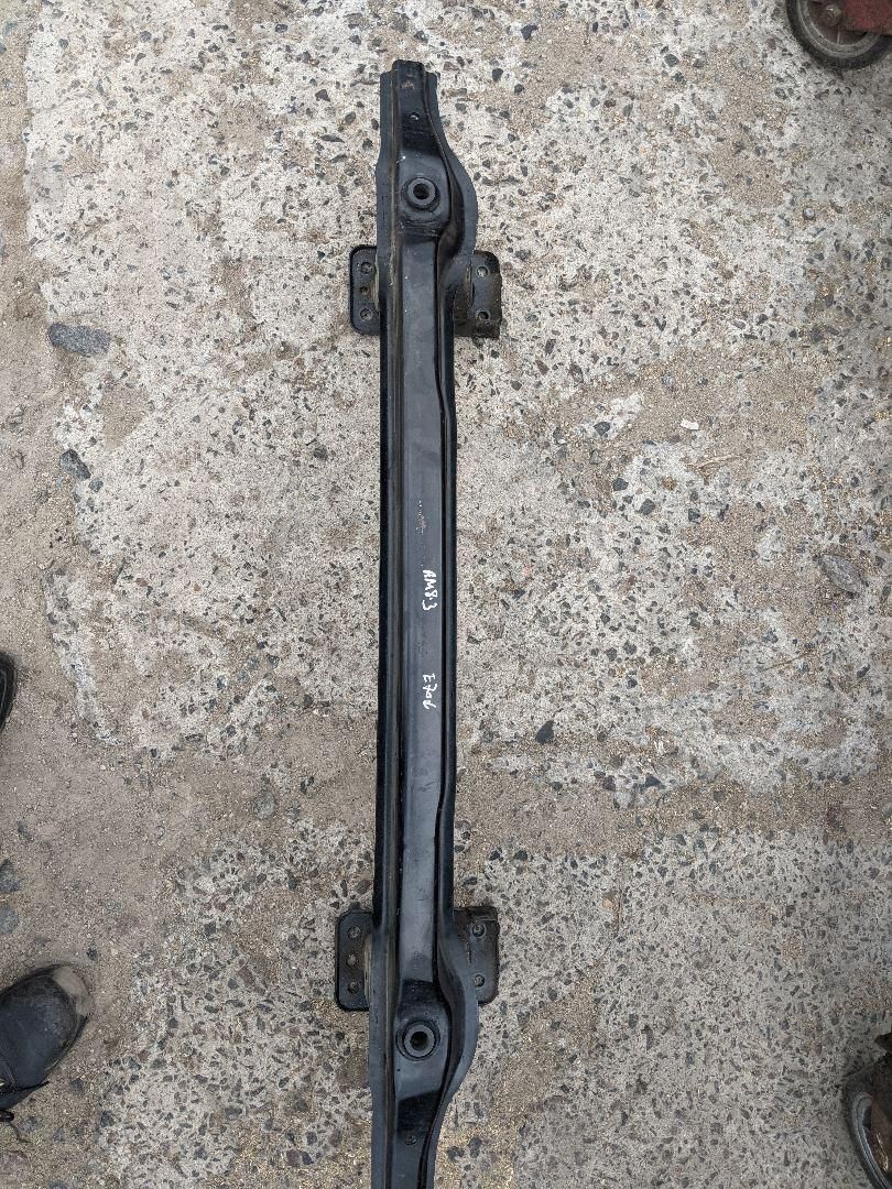 усилитель бампера переднего BMW X5 E70 2007, 4.8 л., N62 B48 A, бензин, АКПП, 7165458, 51117165458 - фото №1