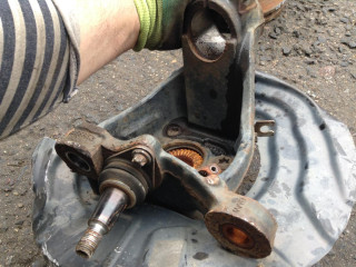 кулак поворотный левый BMW X3 F25 2013, 2.0 л., N20 B20 A, бензин, АКПП, внедорожник 5 дв.