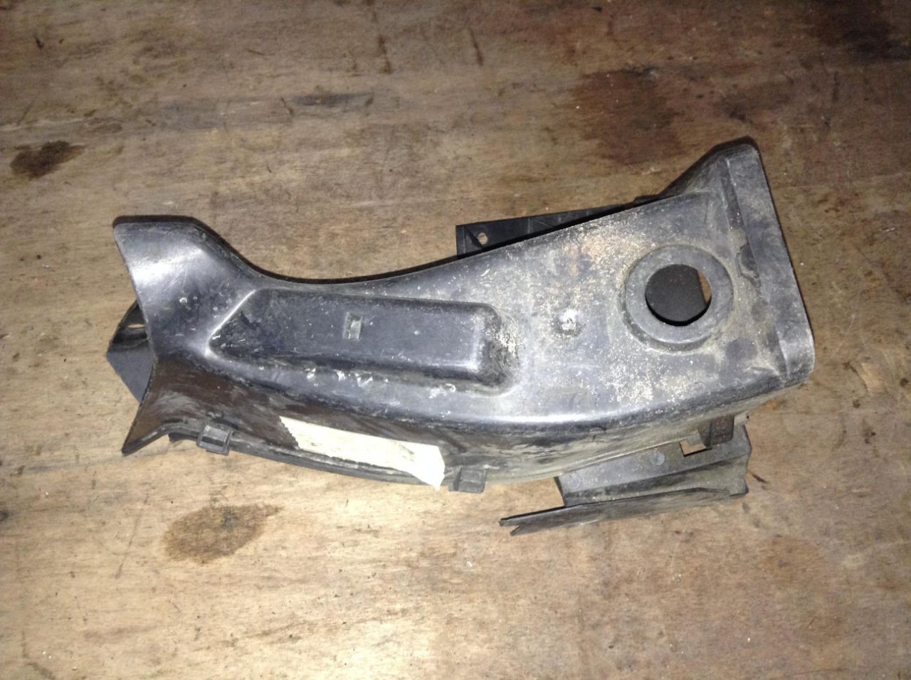 воздуховод (дефлектор) радиатора BMW X5 E53 2003, 2.9 л., АКПП, внедорожник 5 дв., 8402425 - фото №1