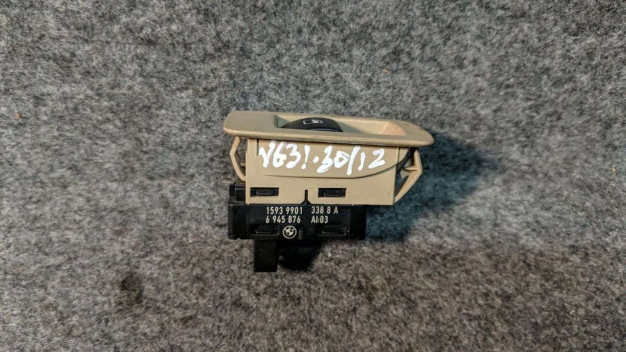 кнопка стеклоподъемника двери передней правой BMW X5 E70 2009, 4.8 л., N62 B48 A, бензин, АКПП, внедорожник 5 дв., 6945876 - фото №1