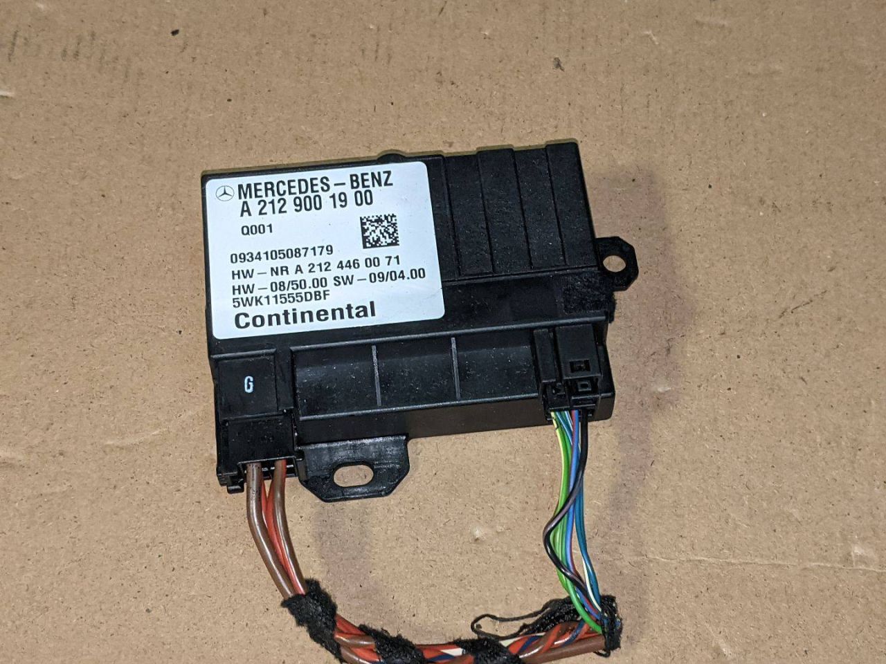 блок управления топливным насосом Mercedes-Benz E-Класс W212/S212/C207/A207 2010, 2.2 л., дизель, АКПП, седан, задний привод, правый руль, A2129001900, 5WK11555DBF - фото №1