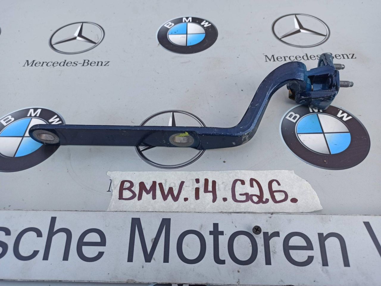 петля крышки багажника BMW i4 G26 2022, электро, АКПП, 7487563 - фото №1