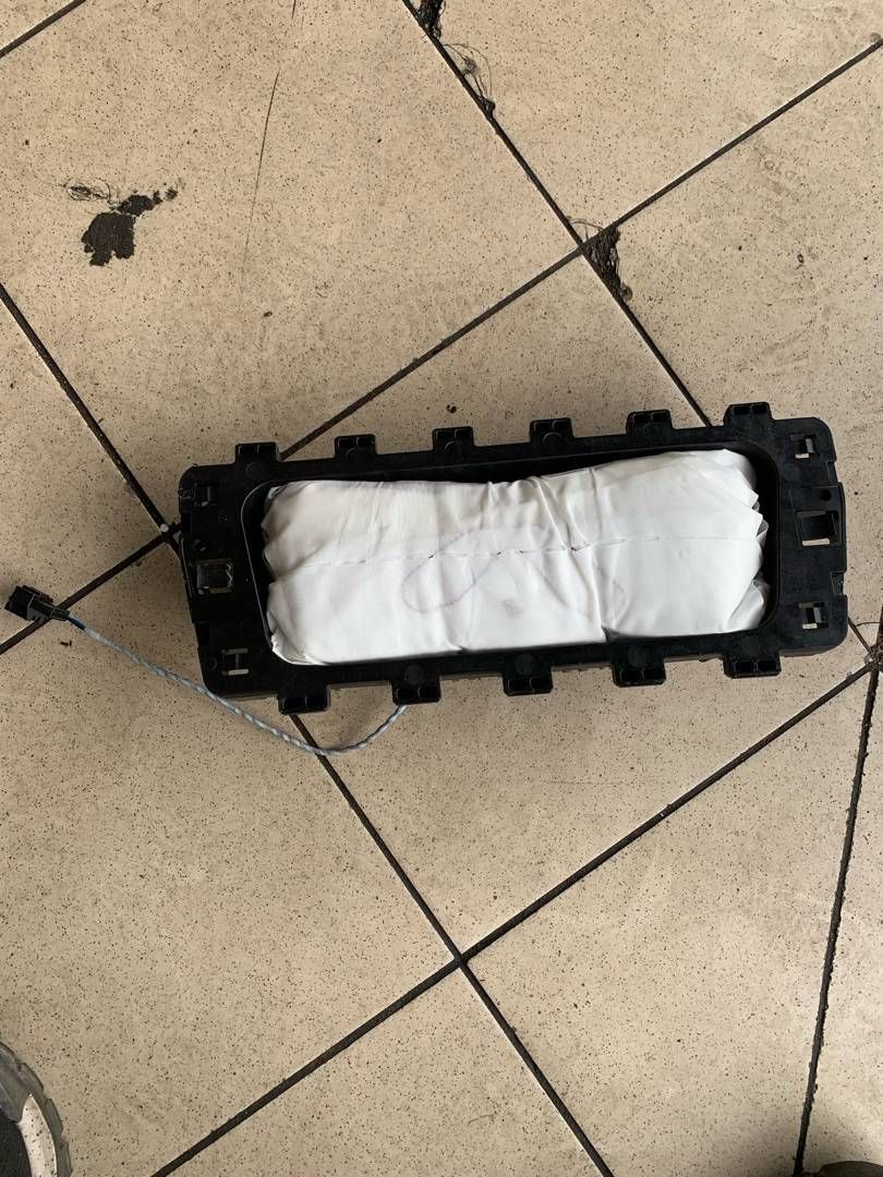 подушка безопасности пассажира BMW 7 серия G11/G12 2017, 3.0 л., дизель, 39929772603, 625445900 - фото №1