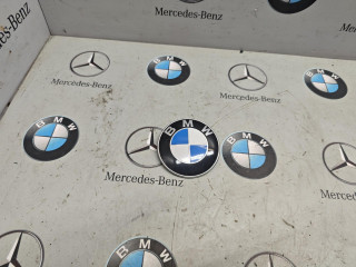 эмблема BMW X1 E84 [рестайлинг] 2015, 2.0 л., бензин, 8132375