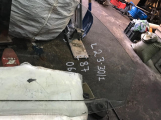 стекло двери передней правой BMW 1 серия E81/E82/E87/E88 [рестайлинг] 2007, 2.0 л., N43 B20 A, бензин, МКПП, хетчбэк 5 дв., 51337165580