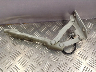 петля капота правая BMW 5 серия E60/E61 2005, 3.0 л., дизель, АКПП, универсал, 7008728