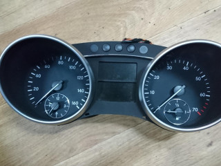 щиток приборов (приборная панель) Mercedes-Benz M-Класс W164 2006, 3.5 л., M 272.967, бензин, АКПП, внедорожник 5 дв., правый руль, A1645404847