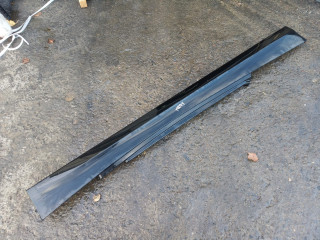 накладка на порог BMW 2008, 2.0 л., N47 D20 A, дизель, АКПП, хетчбэк 5 дв., 7183234