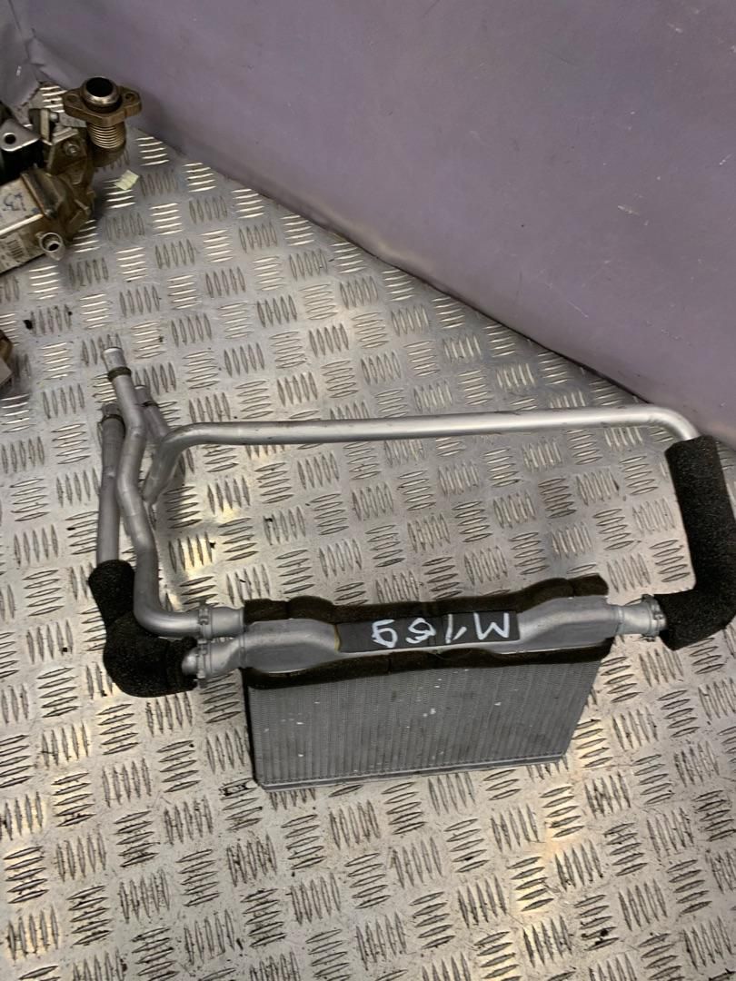 радиатор отопителя (печки) BMW 7 серия F01/F02 2009, 3.0 л., N54 B30 A, бензин, АКПП, седан - фото №1