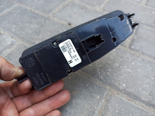 блок управления стеклоподъемниками BMW 7 серия F01/F02 2011, 3.0 л., N54 B30 A, бензин, седан, 9163573